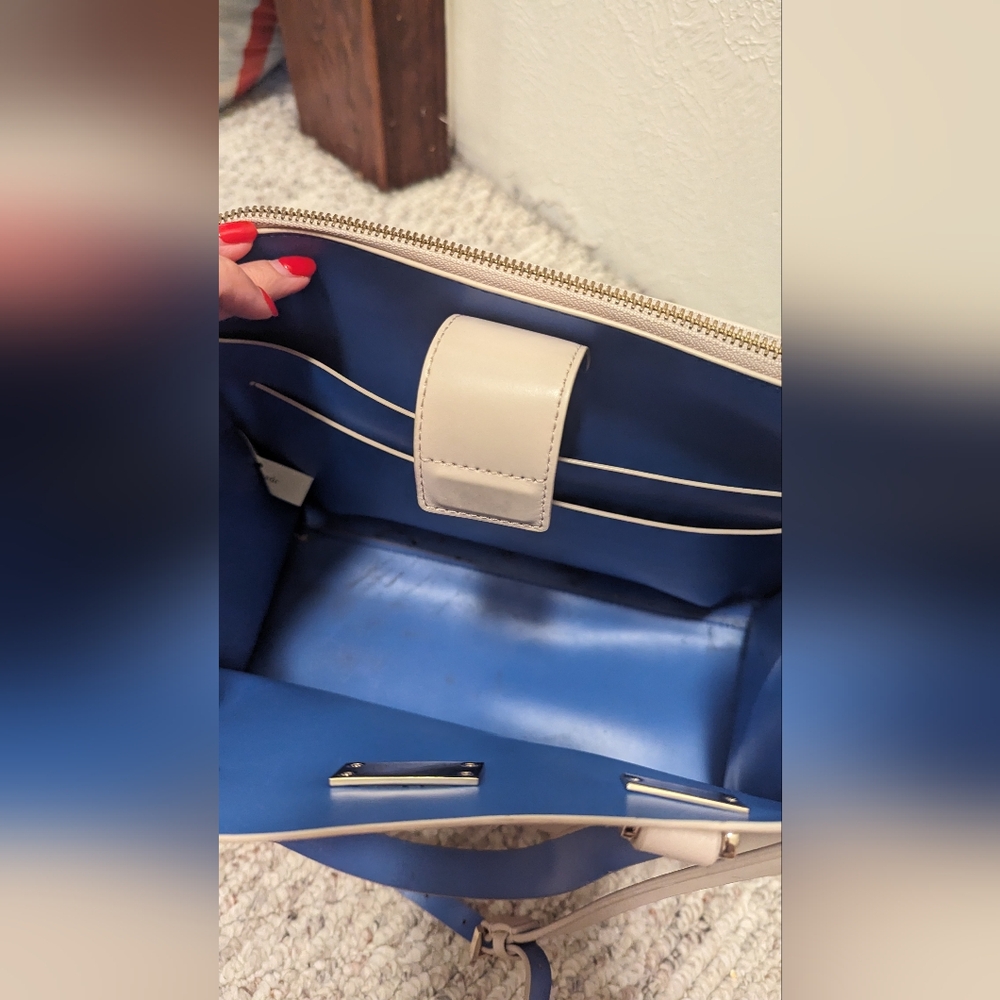 Kate Spade purse - Picture 2 of 3